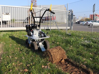 The turf cutter